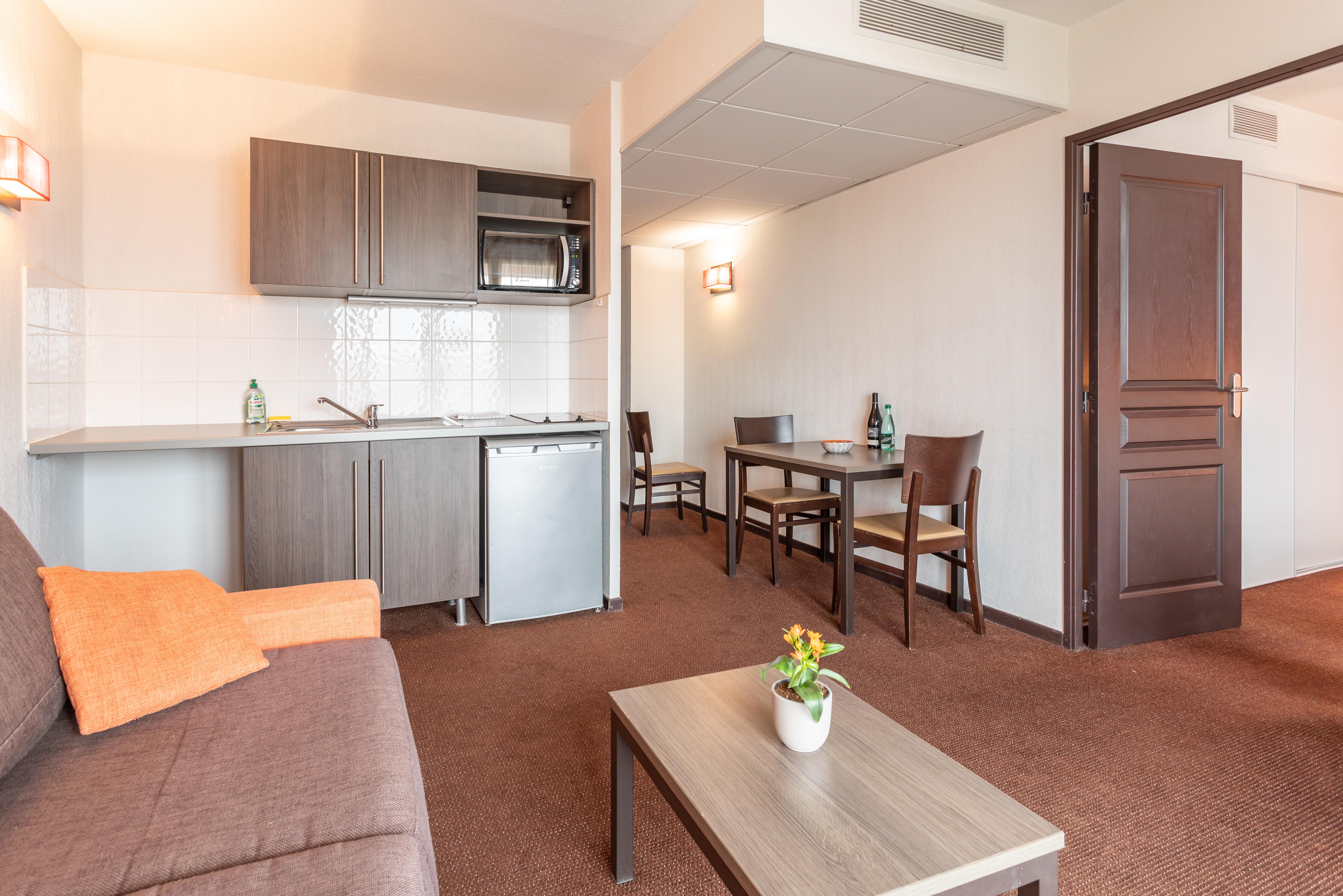 Comfort Aparthotel Nimes Centre المظهر الخارجي الصورة