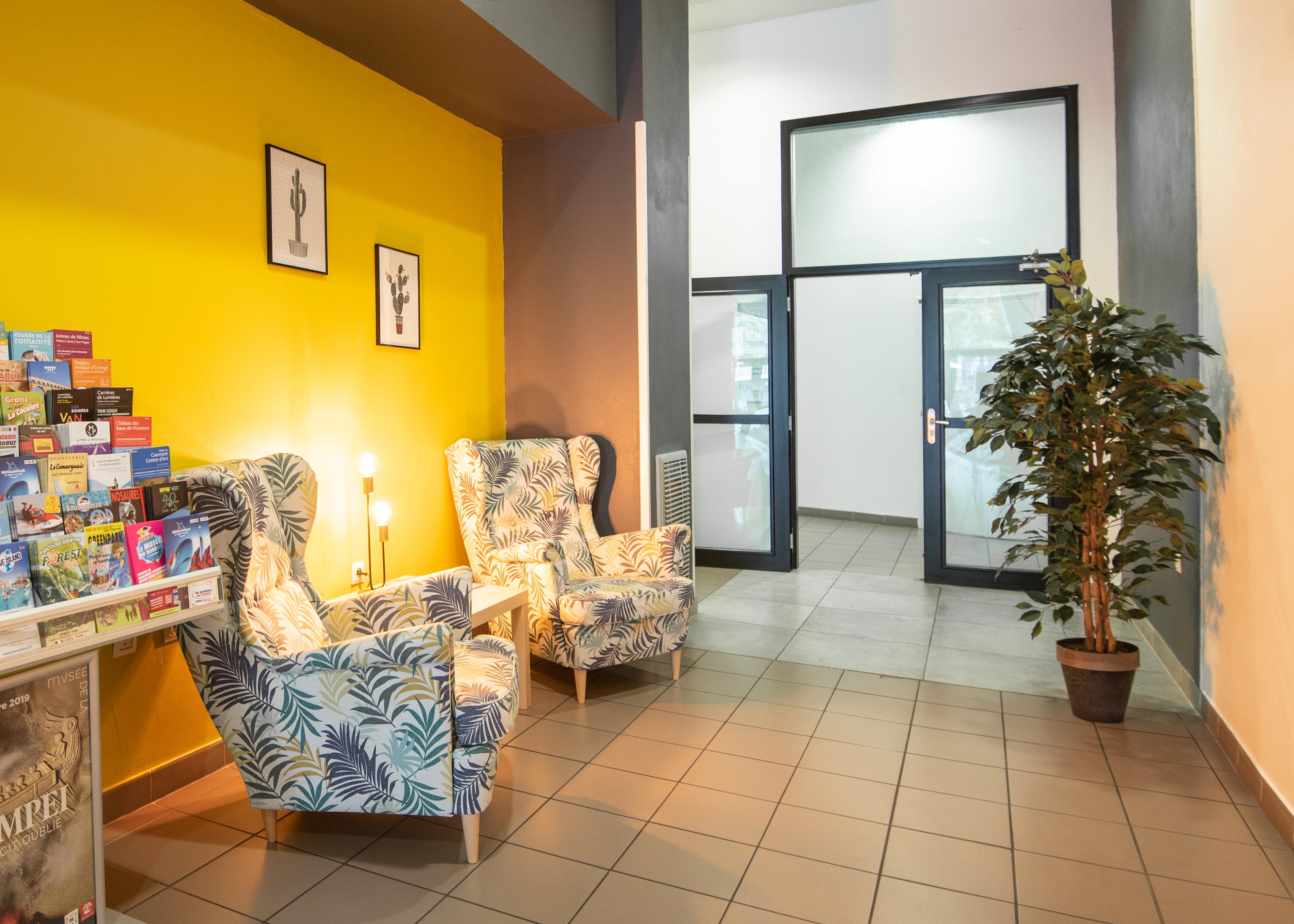 Comfort Aparthotel Nimes Centre المظهر الخارجي الصورة